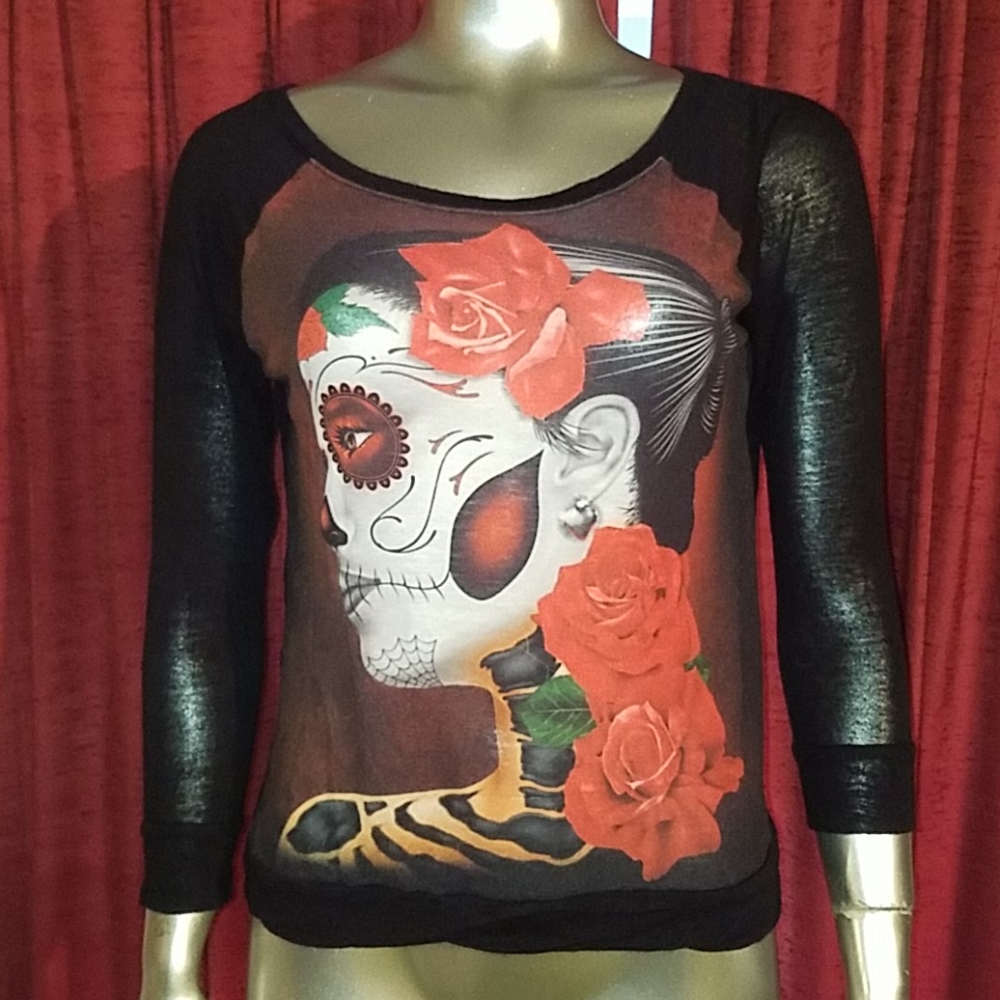 Subtext Dia de los Muertos sugar skull mexican art top shirt roses flowers small